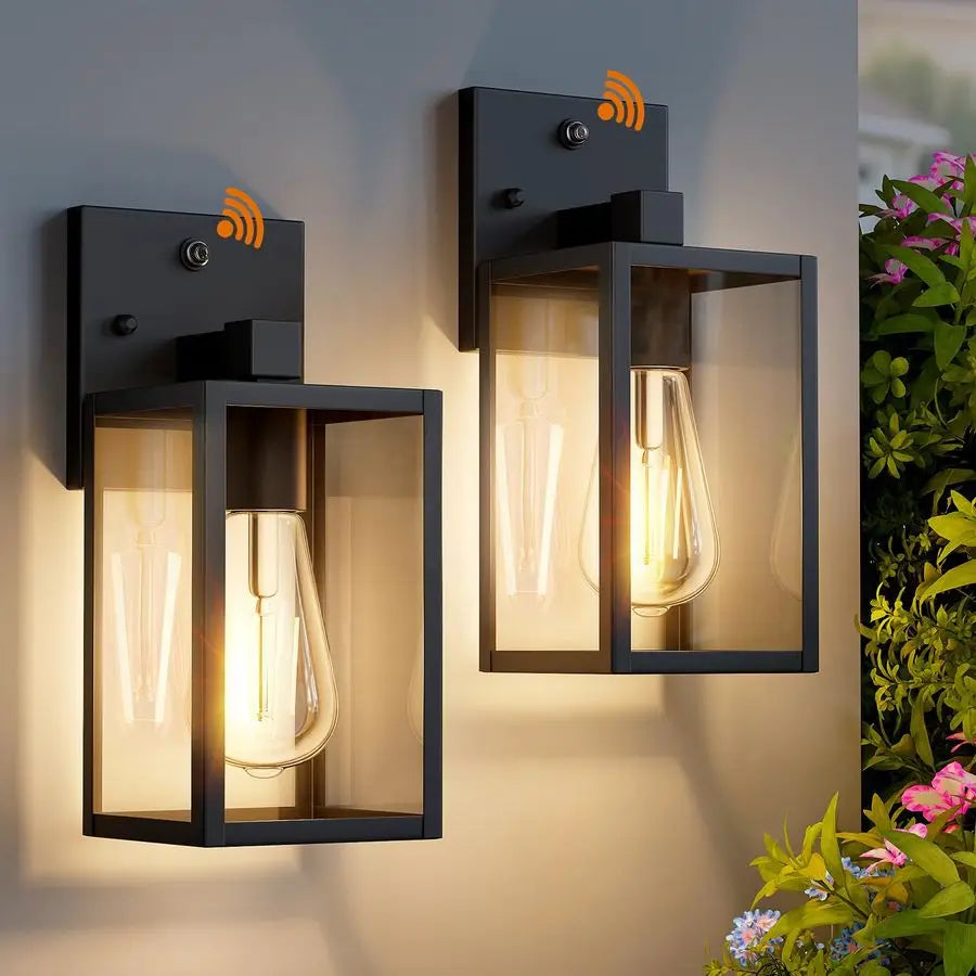 Dusk to Dawn Exterior Wall Mount Outdoor Lantern Light