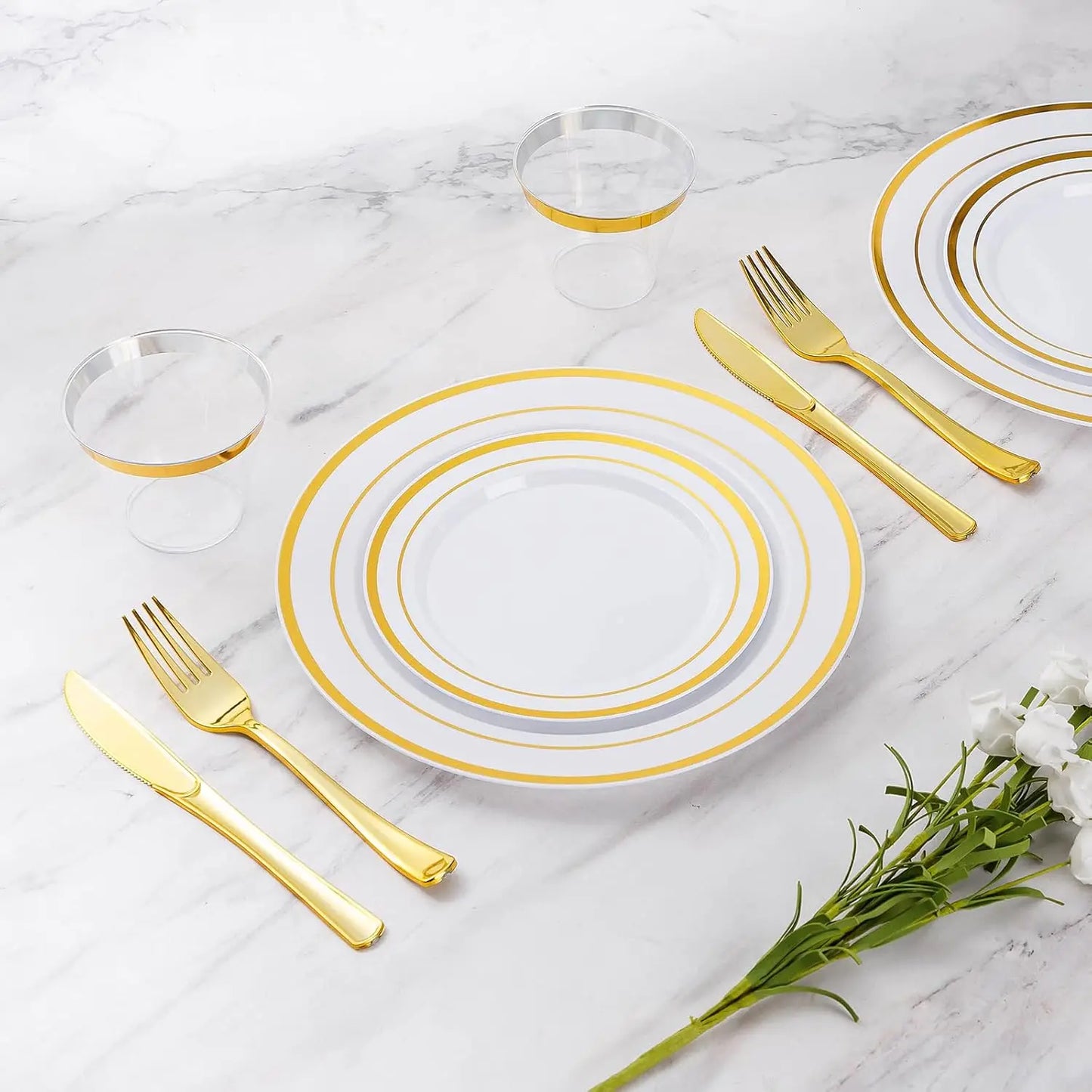 None Disposable Dinnerware Set For Party 700 Piece